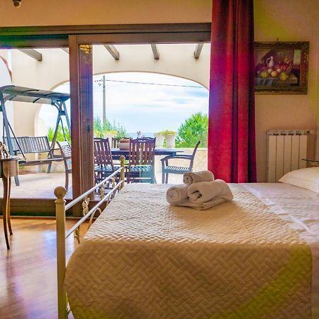 Villa Sabry Таранто Екстериор снимка